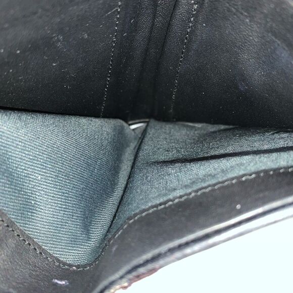 🎉AUTHENTIC🎉 Burberry Kisslock Compact Wallet - Picture 9 of 10